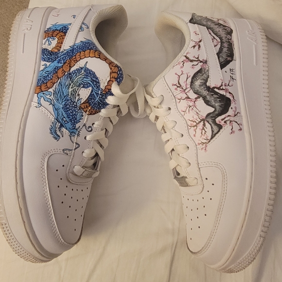 Nike AF1 with custom design - Picture 2 of 11